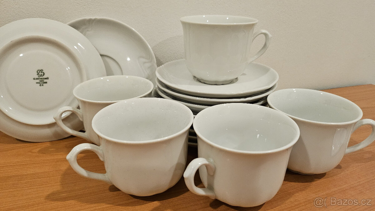 Sada šálků s podšálkem, český porcelán G. Benedikt - bílé