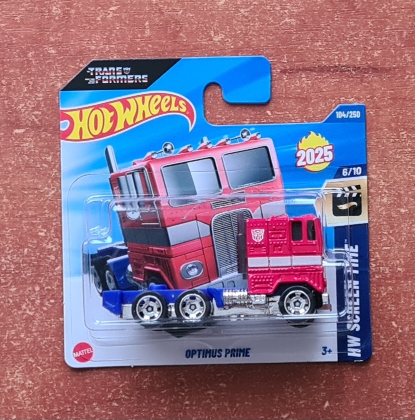 Hot wheels Optimus Prime Transformers