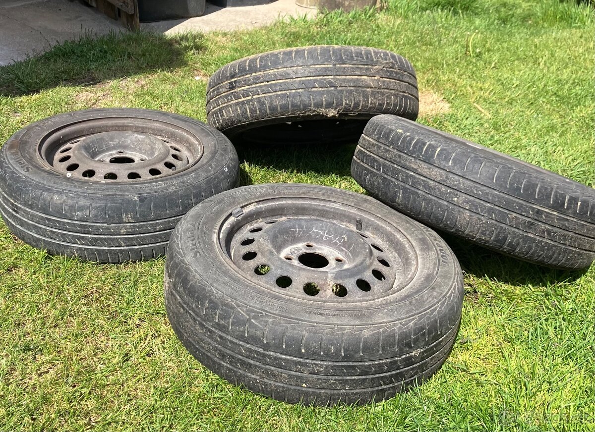 Pneu pro Renault Clio 1.2