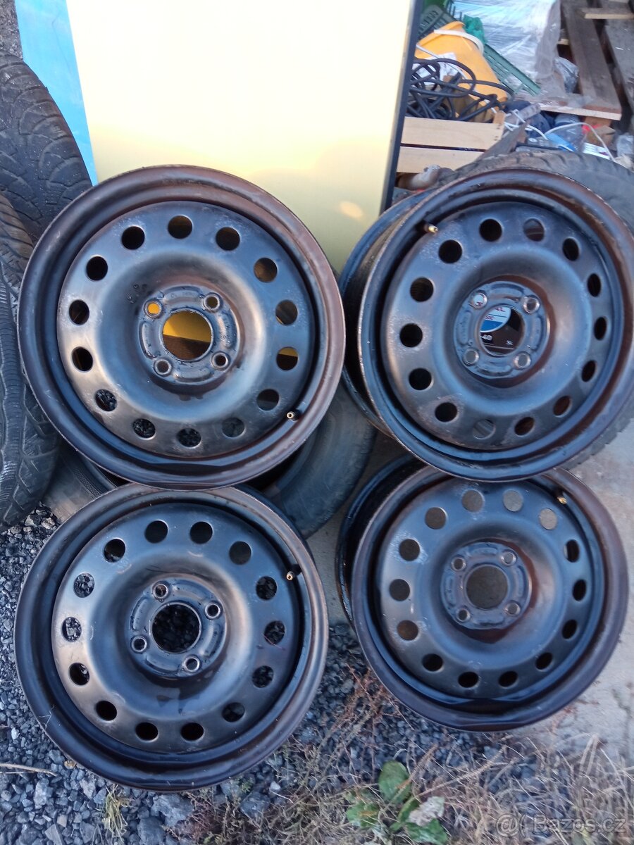 4x plech rafky Ford Fusion /mazda