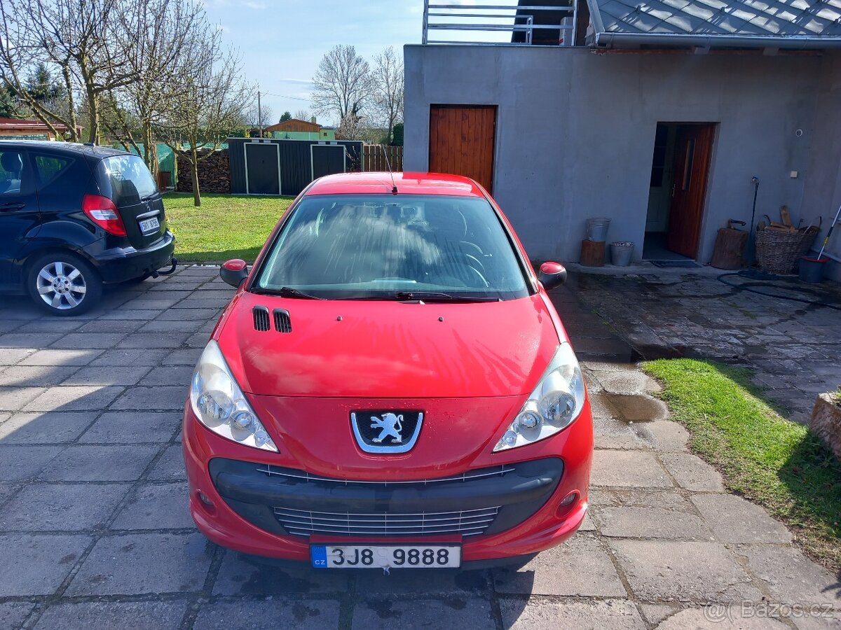 Peugeot 206+ 1,4 benzín r.v.2010