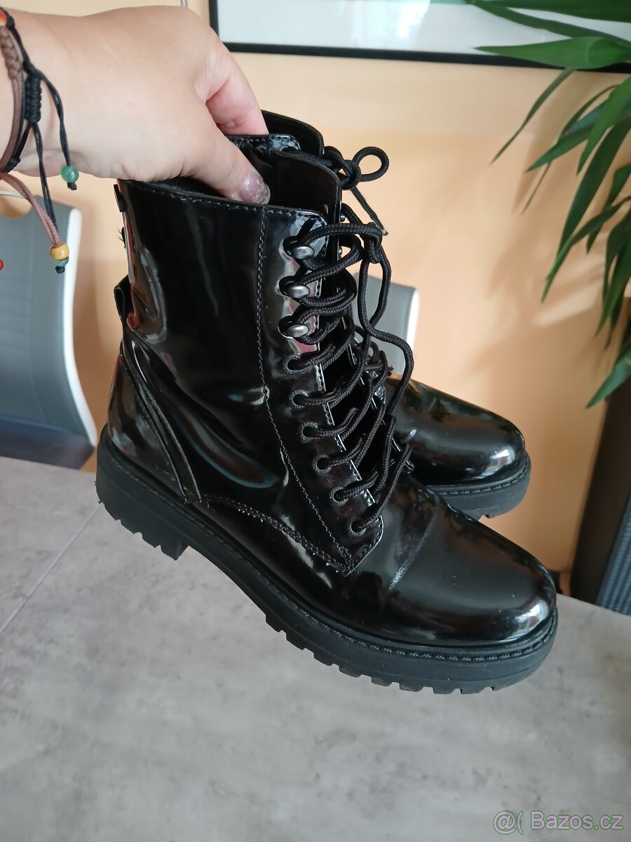 Kotníkové boty ESPRIT vel.40