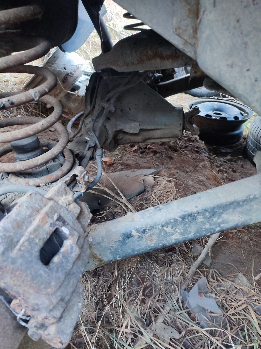 Zadní náprava jeep WJ