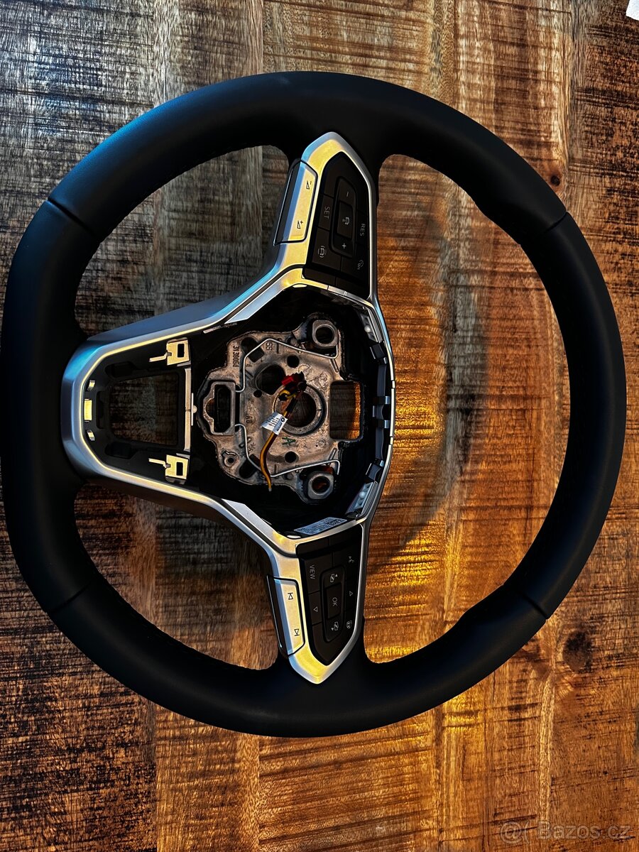 Multifunkční volant VW