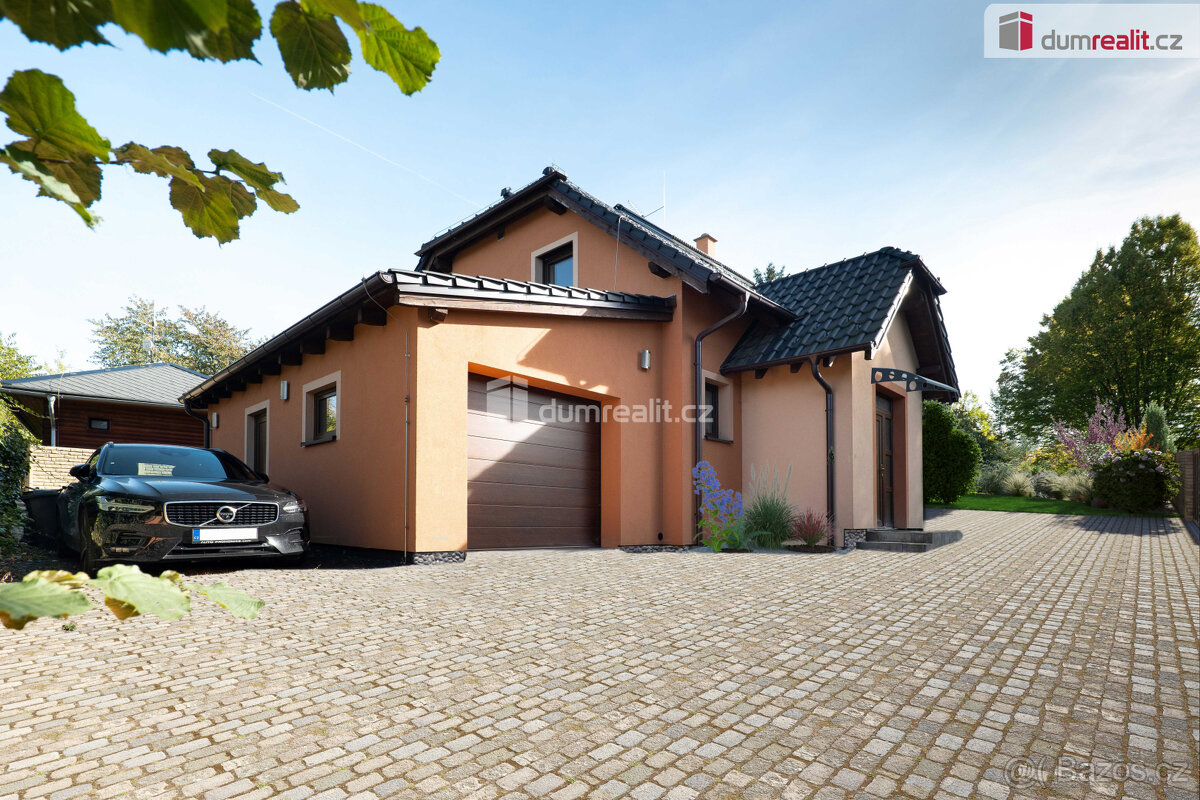 Prodej nízkoenergetického RD 5+kk/G, užitná plocha 179 m2, p