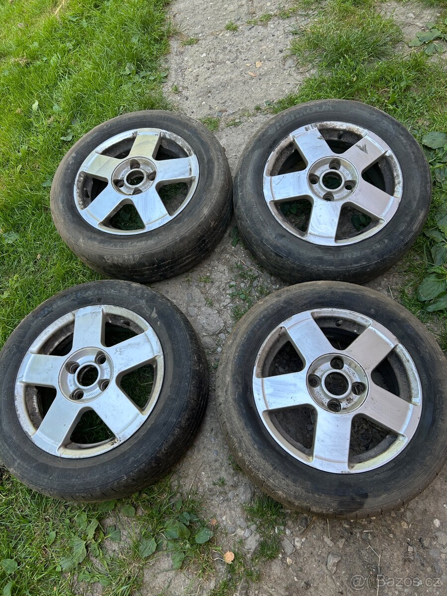 Lité kola Ford 6Jx15H2