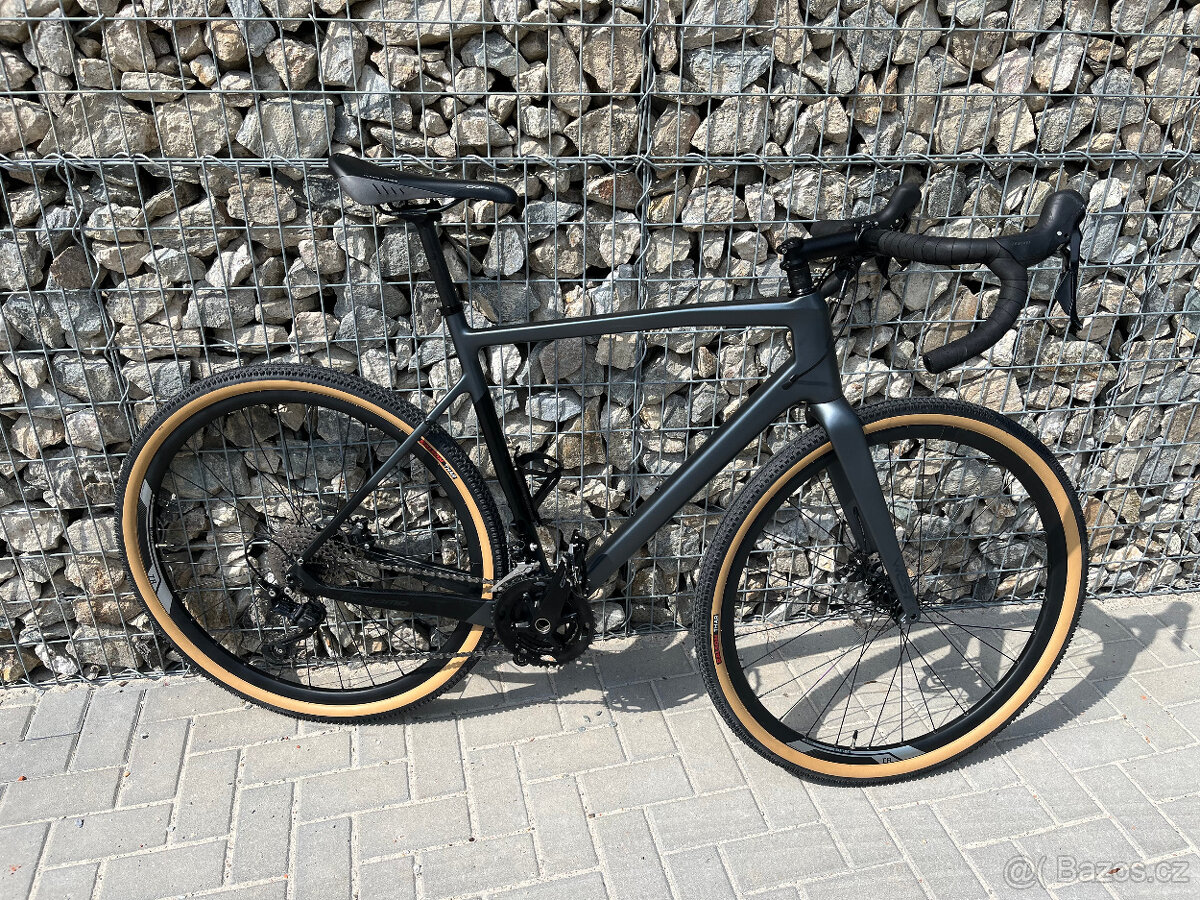 Gravel karbon