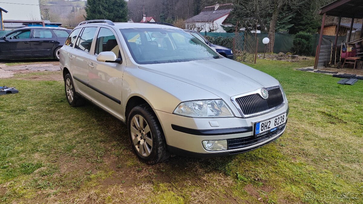 Škoda Octavia 2.0 TDi - servisní knížka