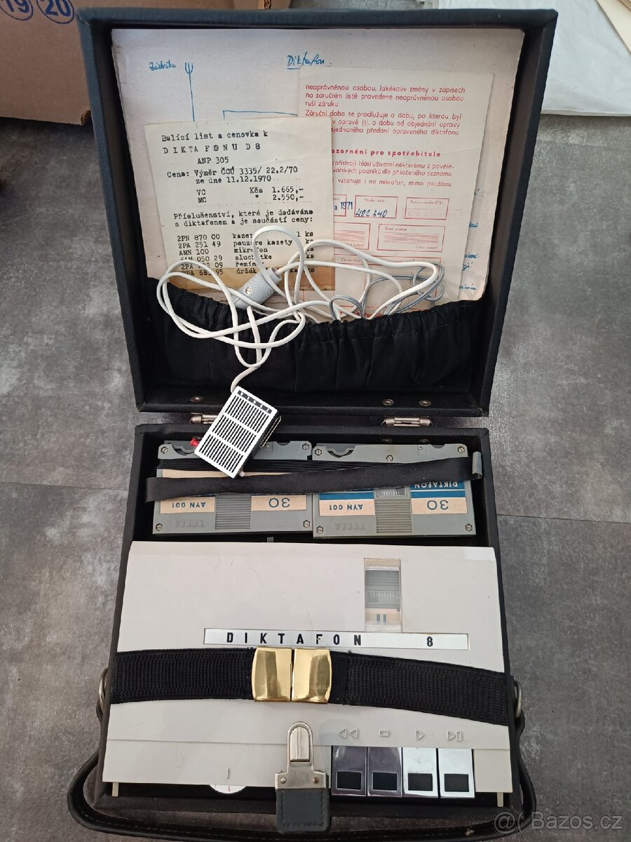 Tranzistorový diktafon Tesla ANP 305 D8