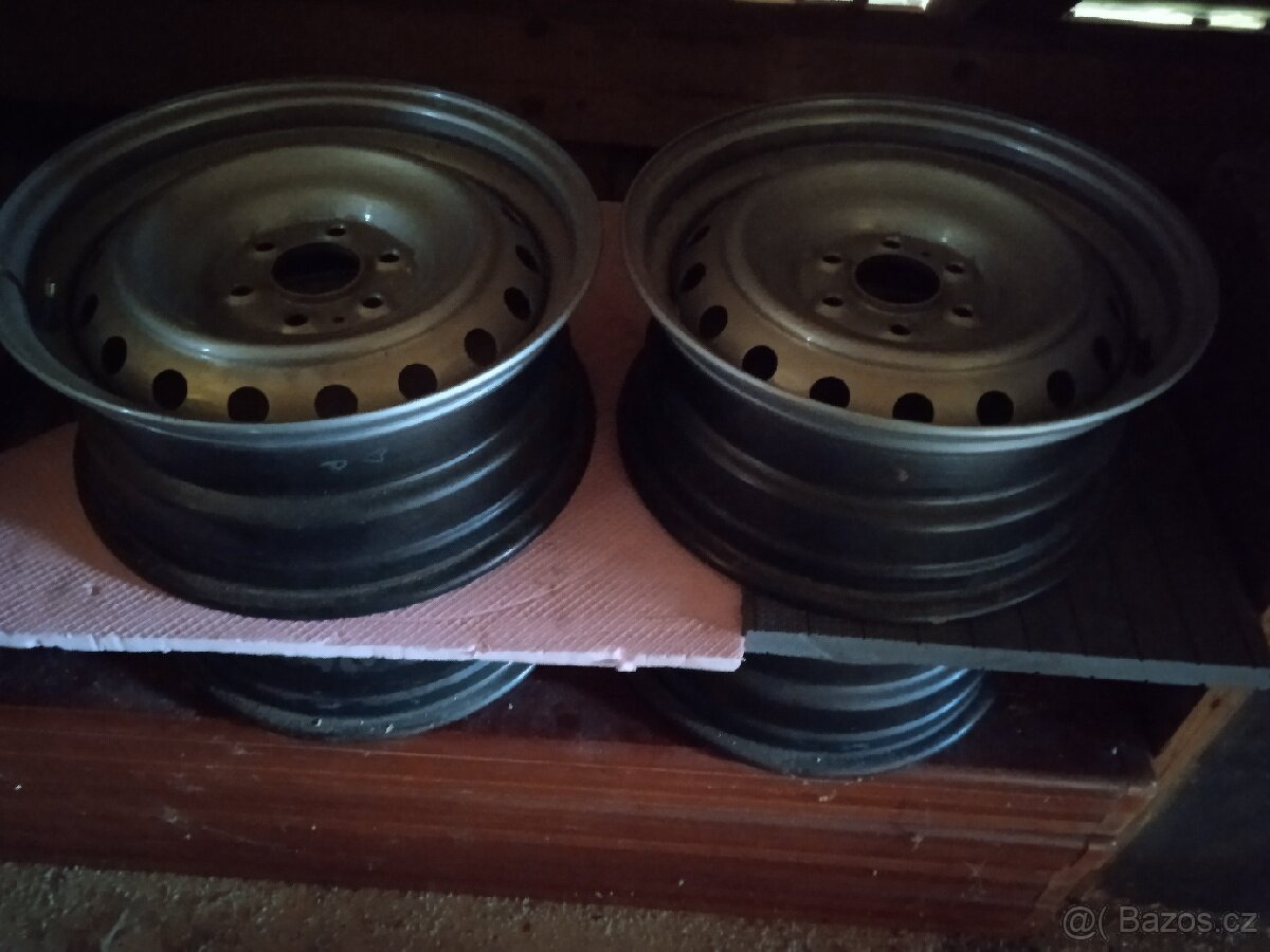 Disky plechové R16 7J nissan navara d40