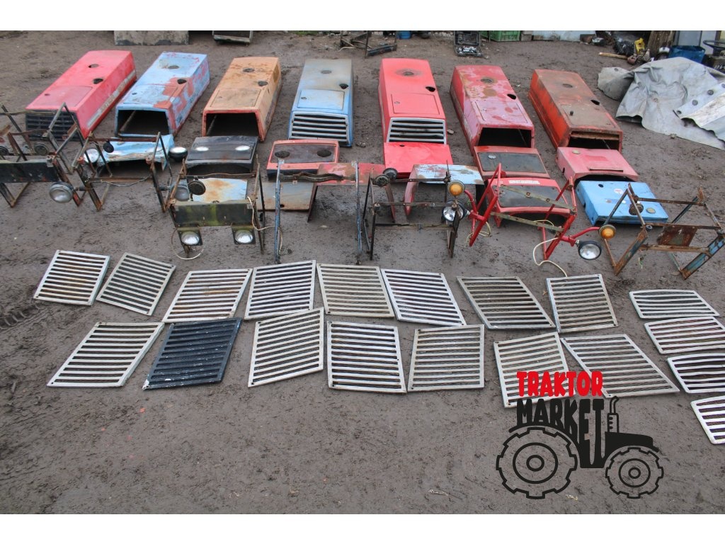 Zetor crystal 8011 kapota mřížky rám maska mezikus