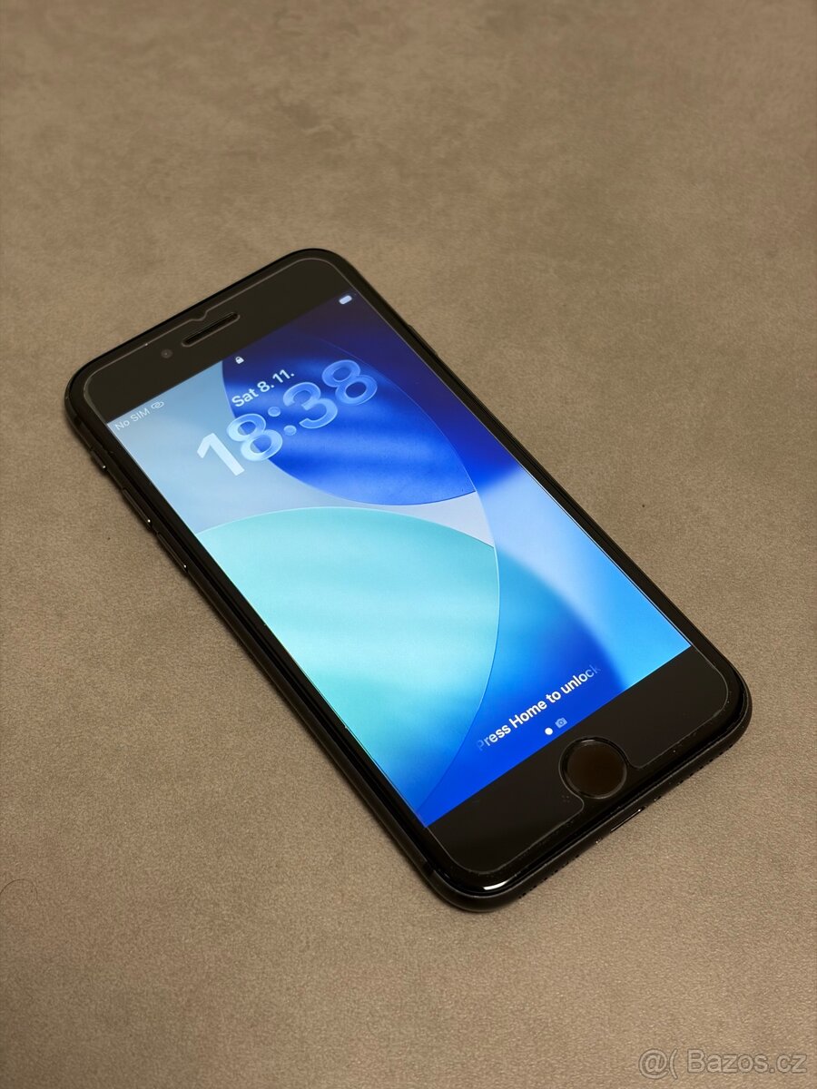 📱 iPhone SE (2020) – 128 GB | Skvělý stav ✅