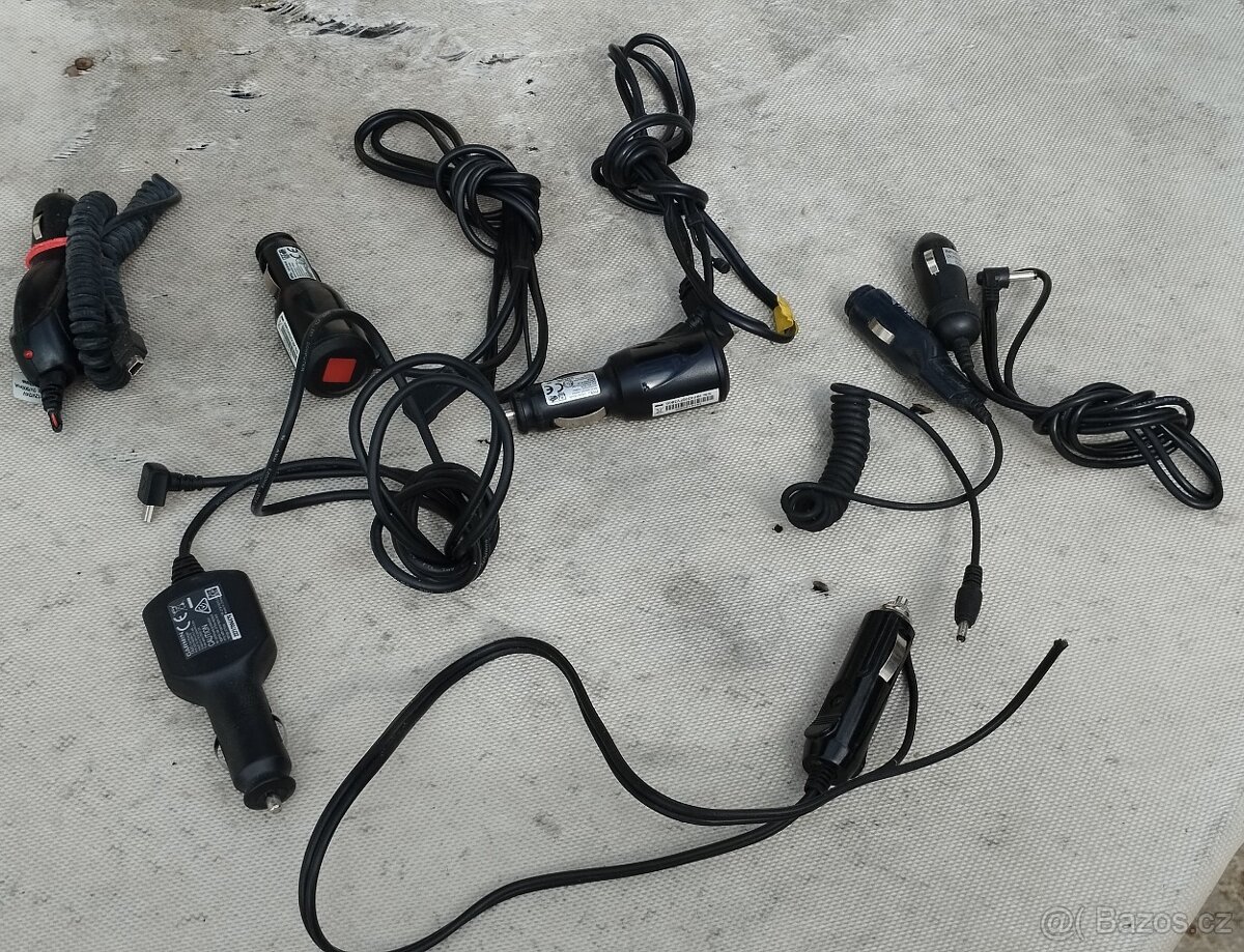 ADAPTÉRY / AUTONABÍJEČKY