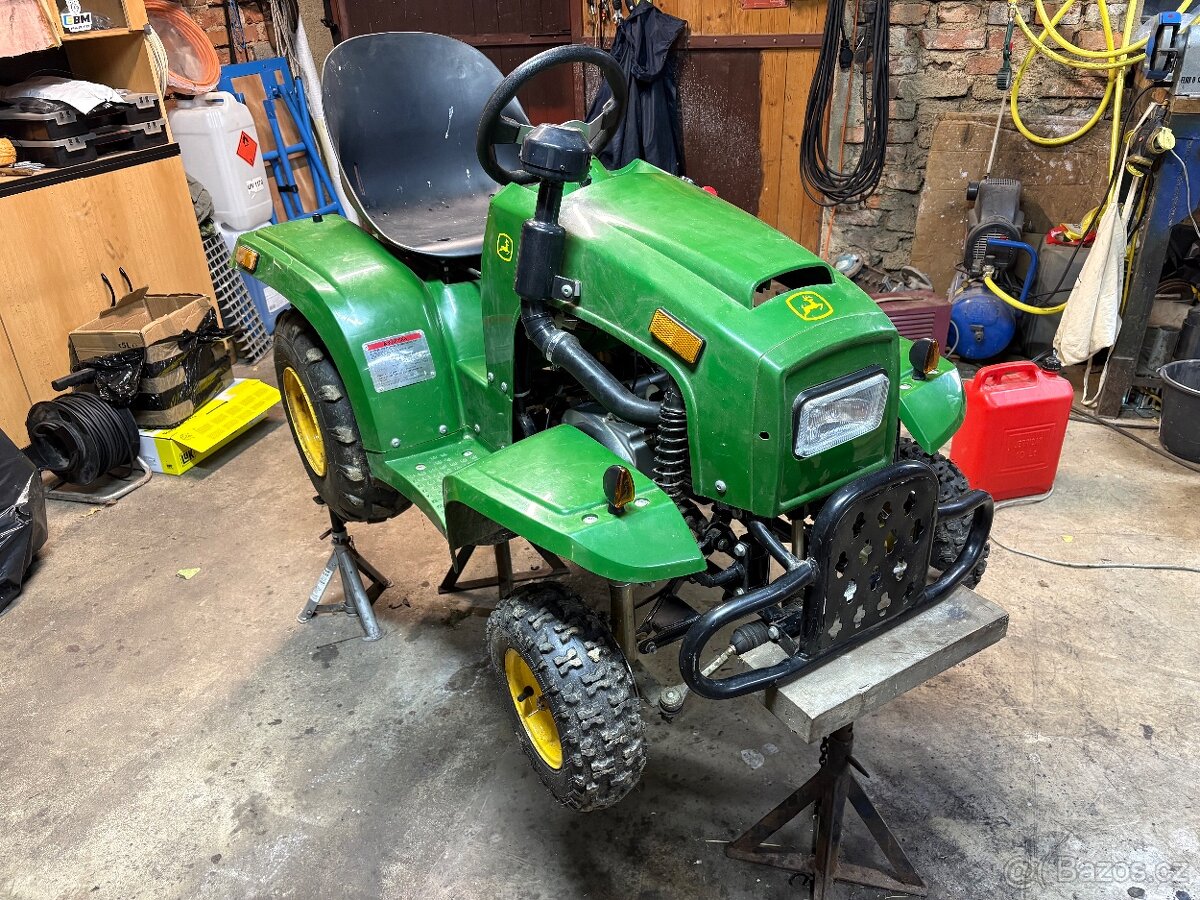 Dětský benzínový traktúrek ATV 110