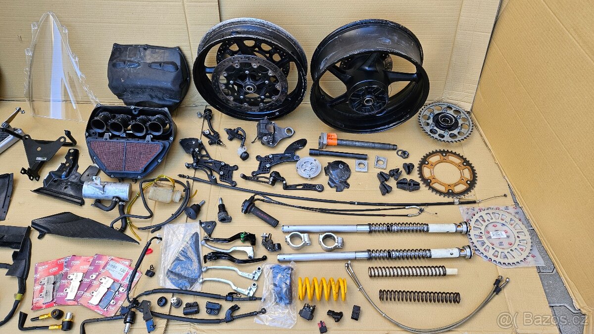 Náhradní díly Yamaha R1 07-08
