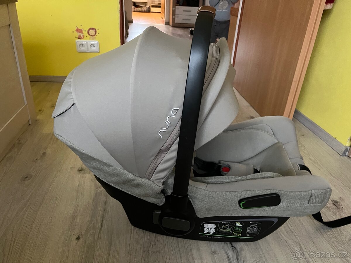 Vajíčko Nuna Pipa Next + Pipa base