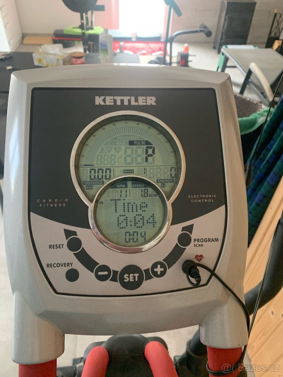 Eliptický trenažer