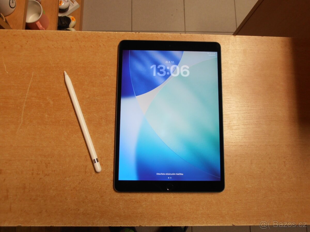 Tablet Apple iPad Air 10,5 (3 gen.) 64GB + Pencil 1