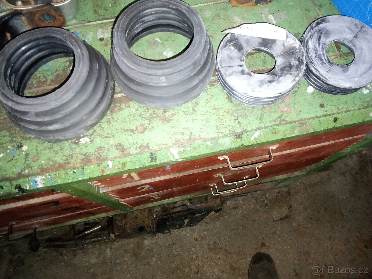 Vyměním prachovky svislého čepu zetor