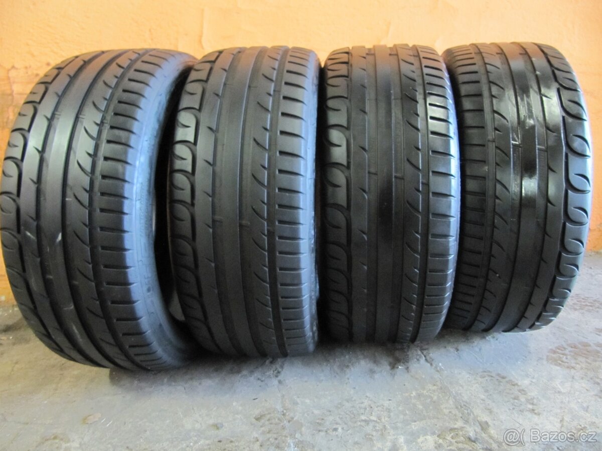 Pneu 225/45/17 Kormoran UHP