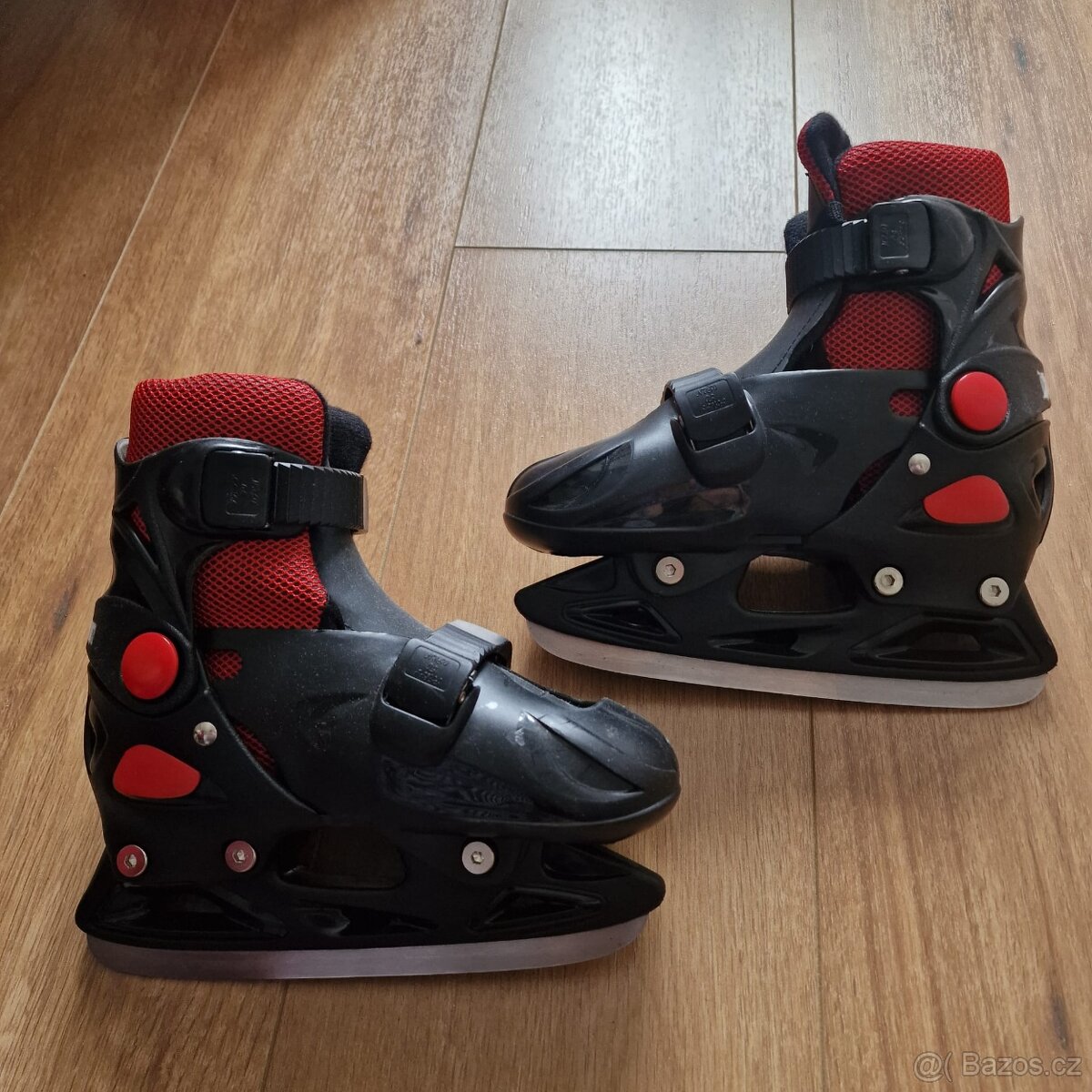 Prodám dětské brusle Xfact