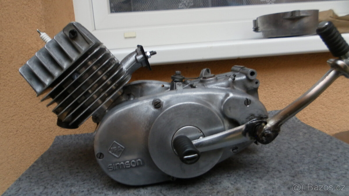Prodám motor na Simson