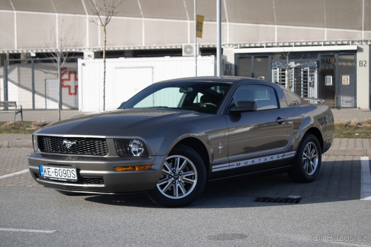 Ford Mustang 155kW (2004) V6