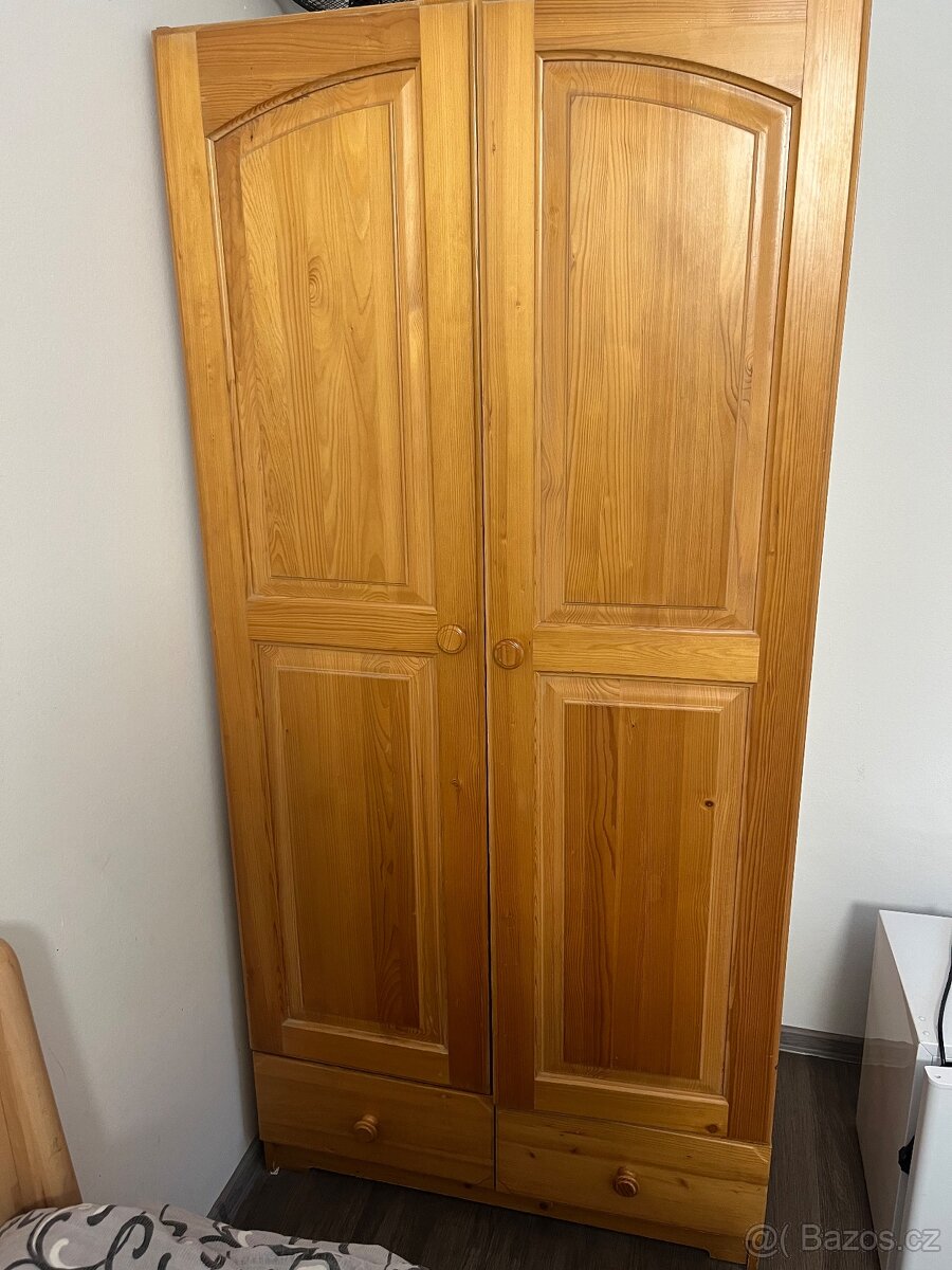 Šatní skříň