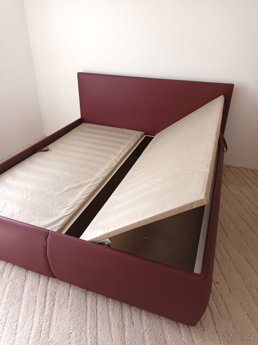 Postel dvoulůžko