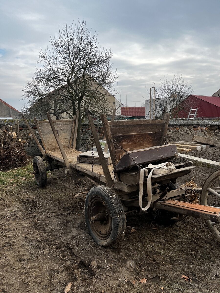Prodám starý vůz za koně (žebřiňák), atd