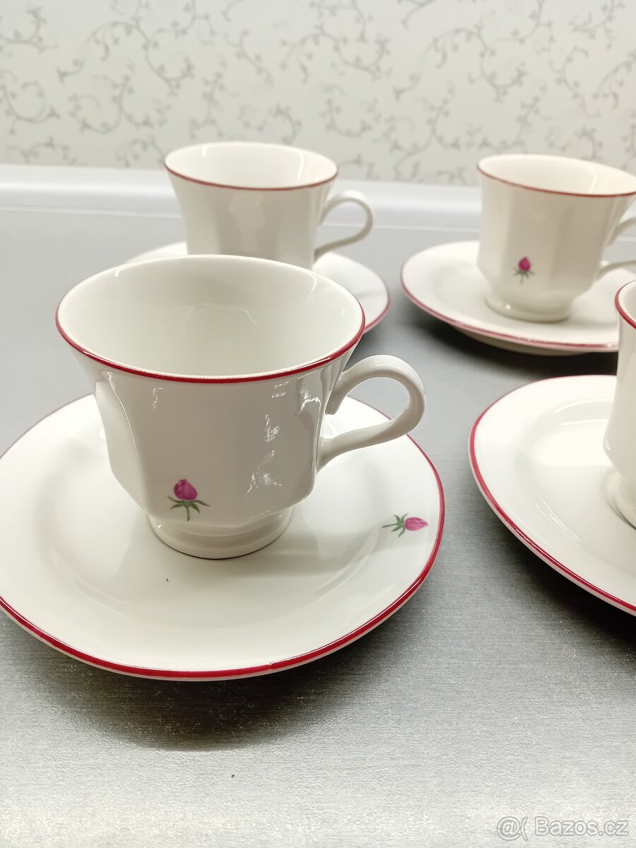 Porcelánová souprava na čaj nebo kávu