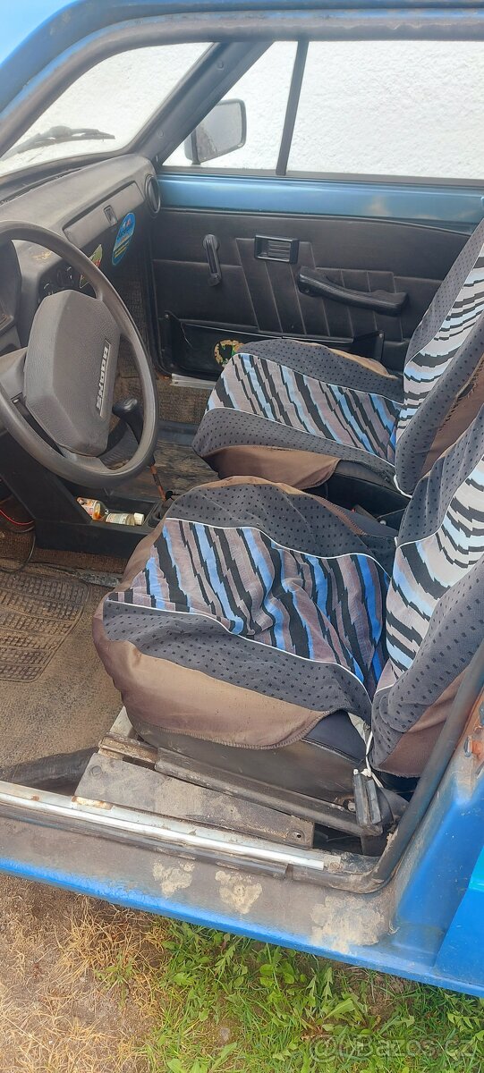 Škoda 125l na náhradní díly