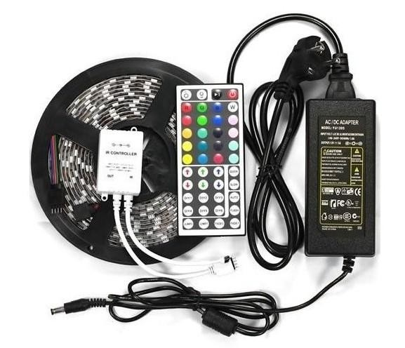 5m RGB LED pásek 5050 s dálkovým ovladačem