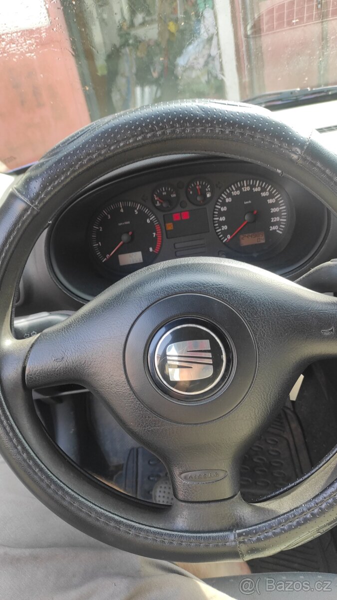 Seat Toledo 1,6 benzín 2002 rok
