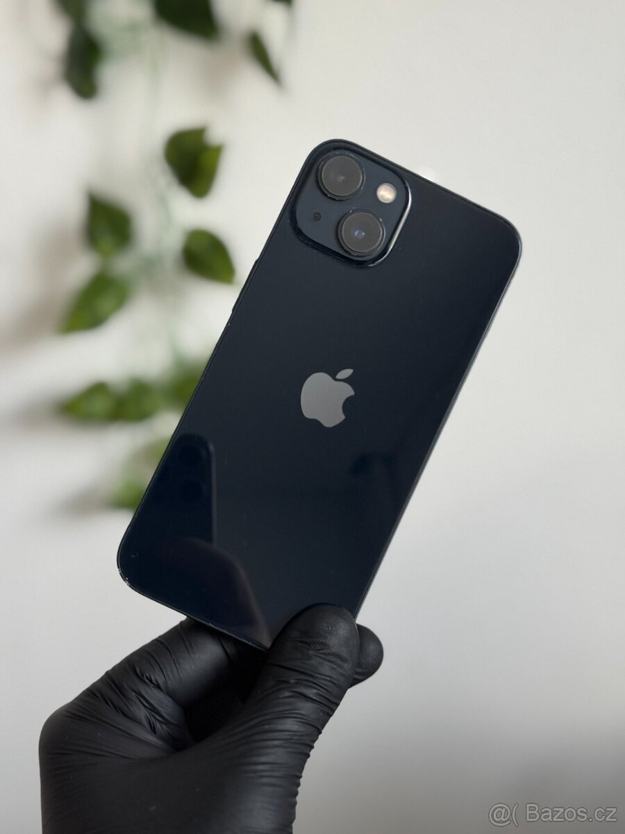 iPhone 13 128GB černý