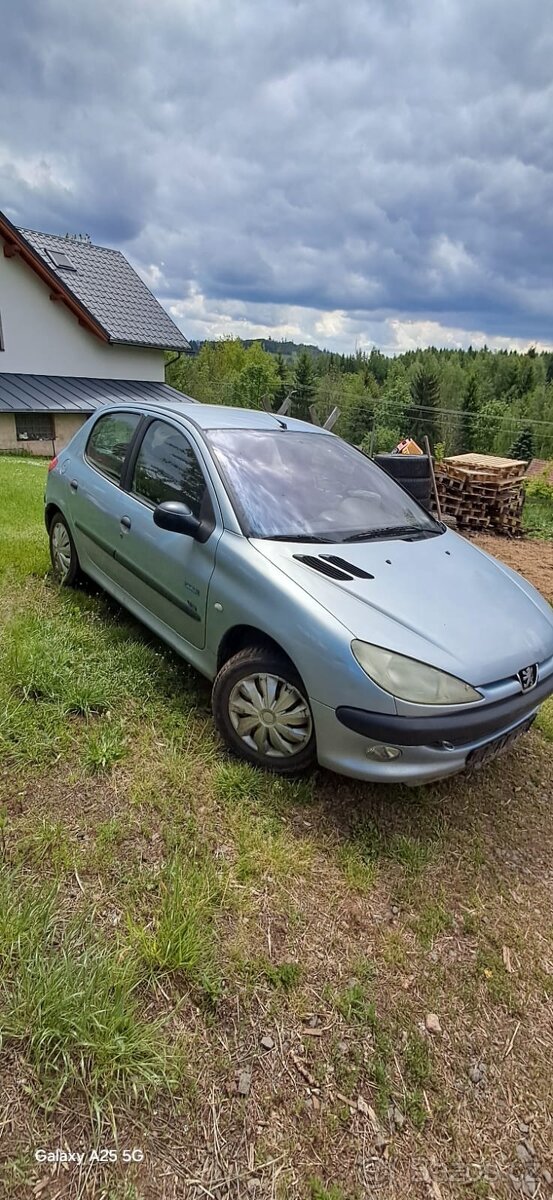 Peugeot 206 , 1.1