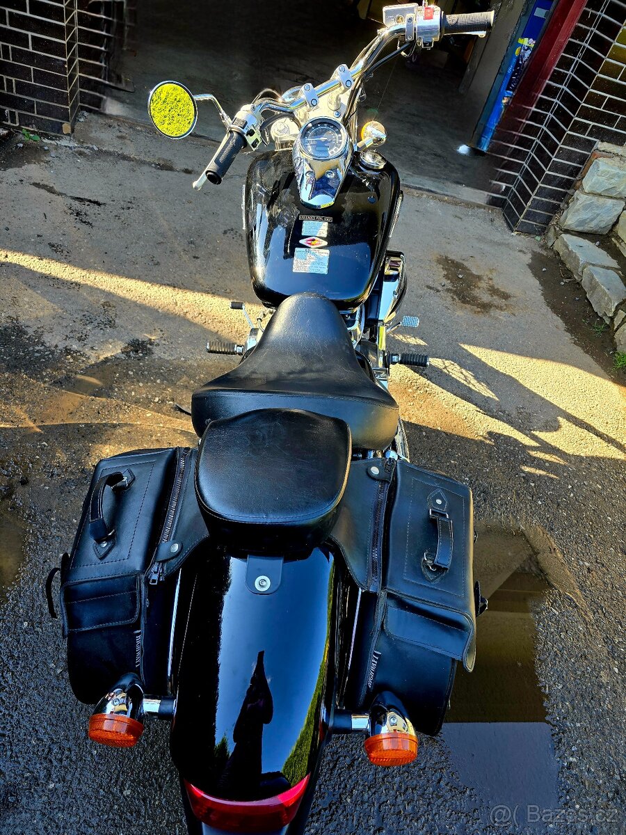 Prodám Honda shadow spirit 750