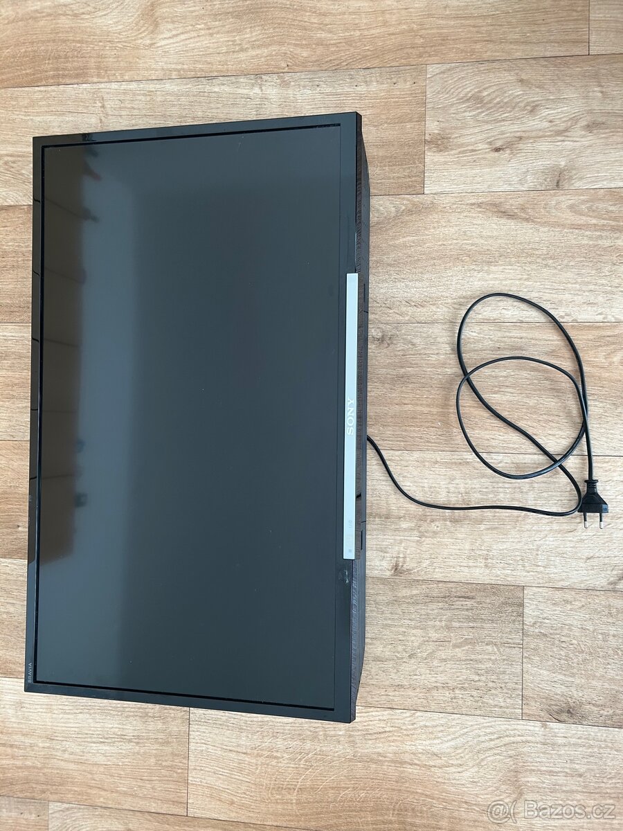 TV LCD SONY KDL - 32R424A + SET TOP BOX ALMA 2820