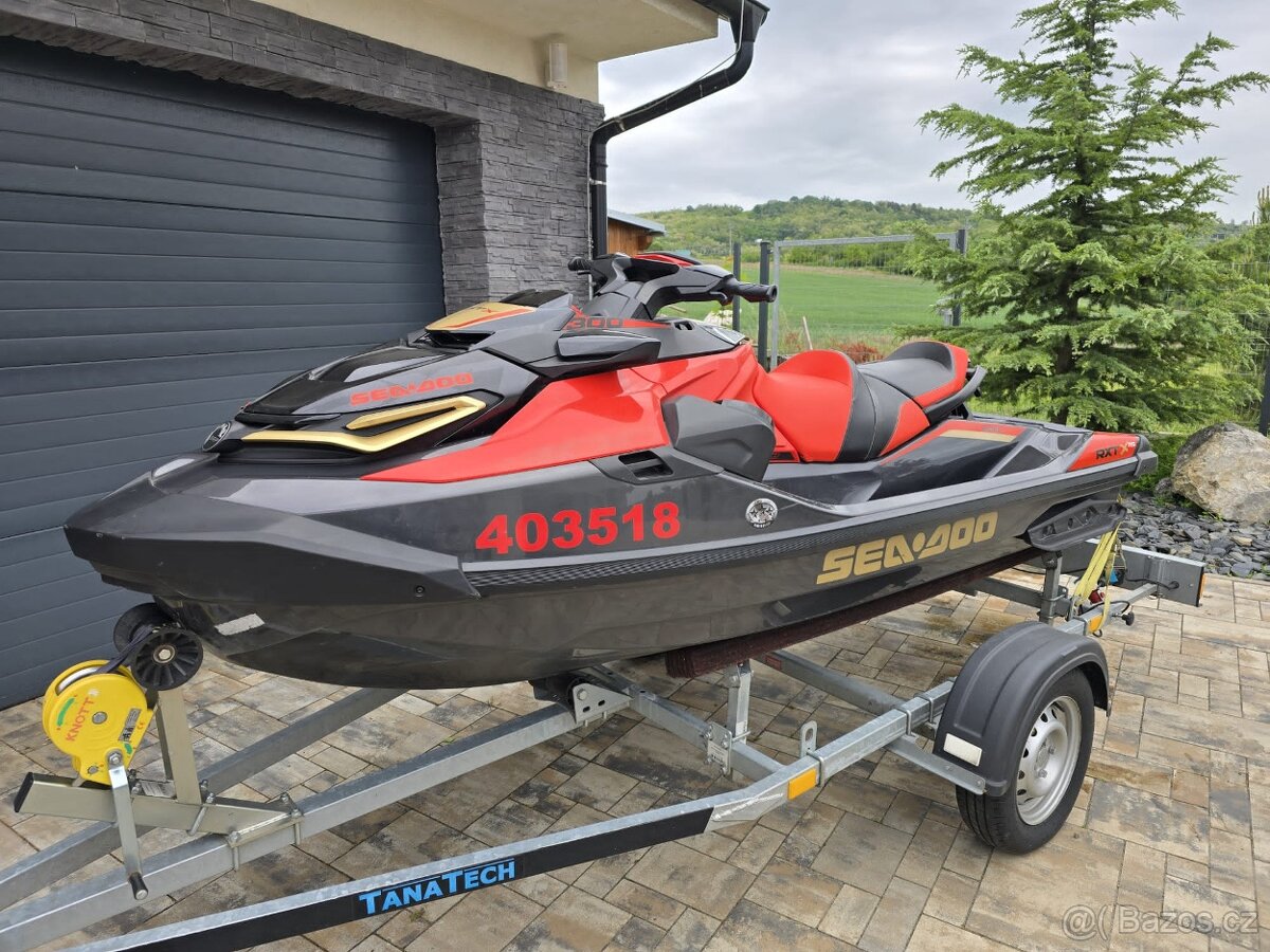 Sea Doo RXT-X RS 300PS pro 3 osoby