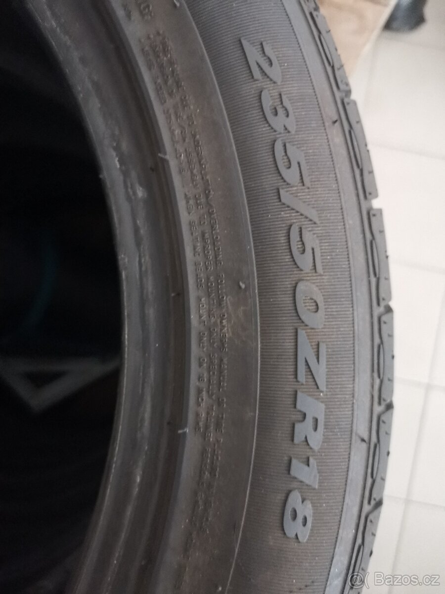 Pneu letní 235/50R18