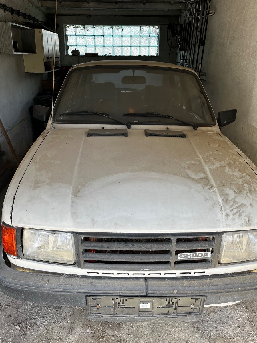 Škoda 120