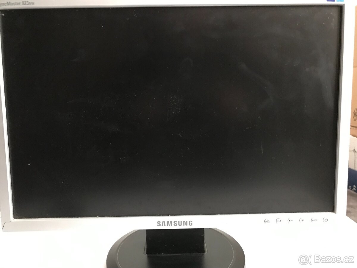 MONITOR SAMSUNG 19" - 494 mm
