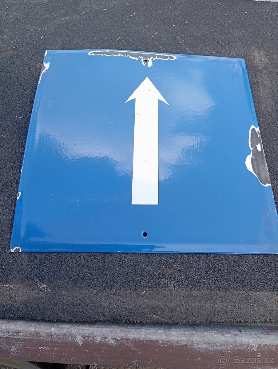 Smaltované cedule