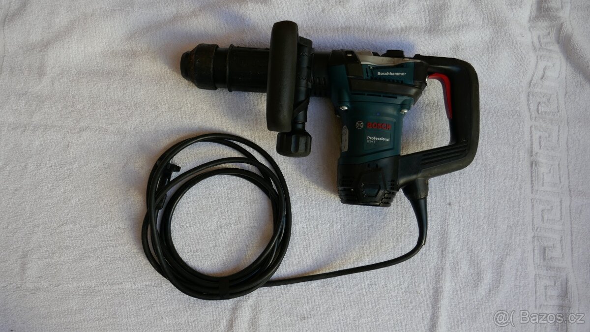 BOSCH GSH 5 Sekací kladivo, příkon 1100 W, 5,6 kg