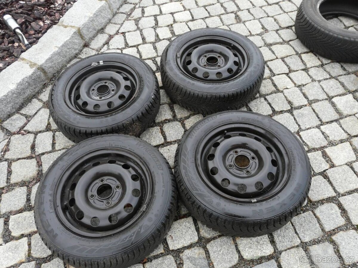 ZIMNÍ PNEU + DISKY FORD 175/65R14 MAZDA 14"