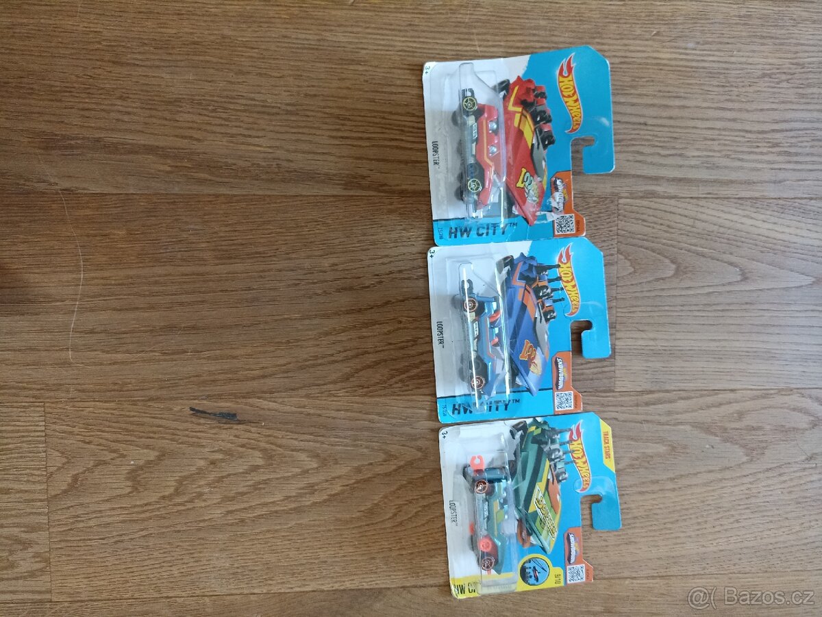 Hot wheels autíčka loopster