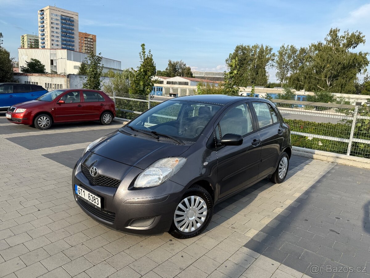 TOYOTA YARIS 1,0 VVT-i 51kW - 2.maj. - Klima - 112700km