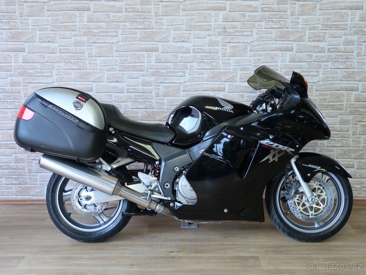 Honda CBR1100XX Super Blackbird 1.majitel, 39000km