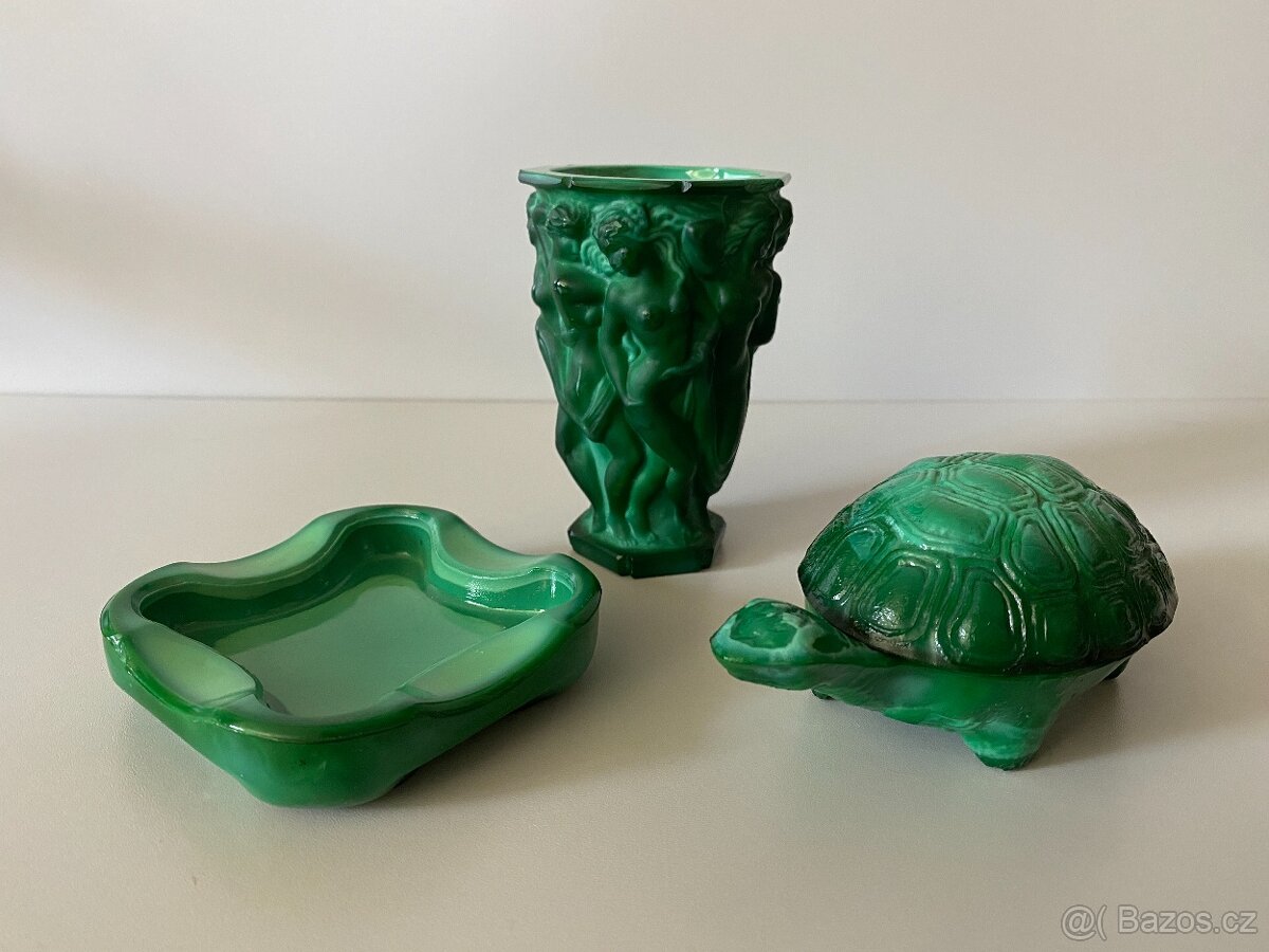 váza malachit popelník želva zelené sklo malachit