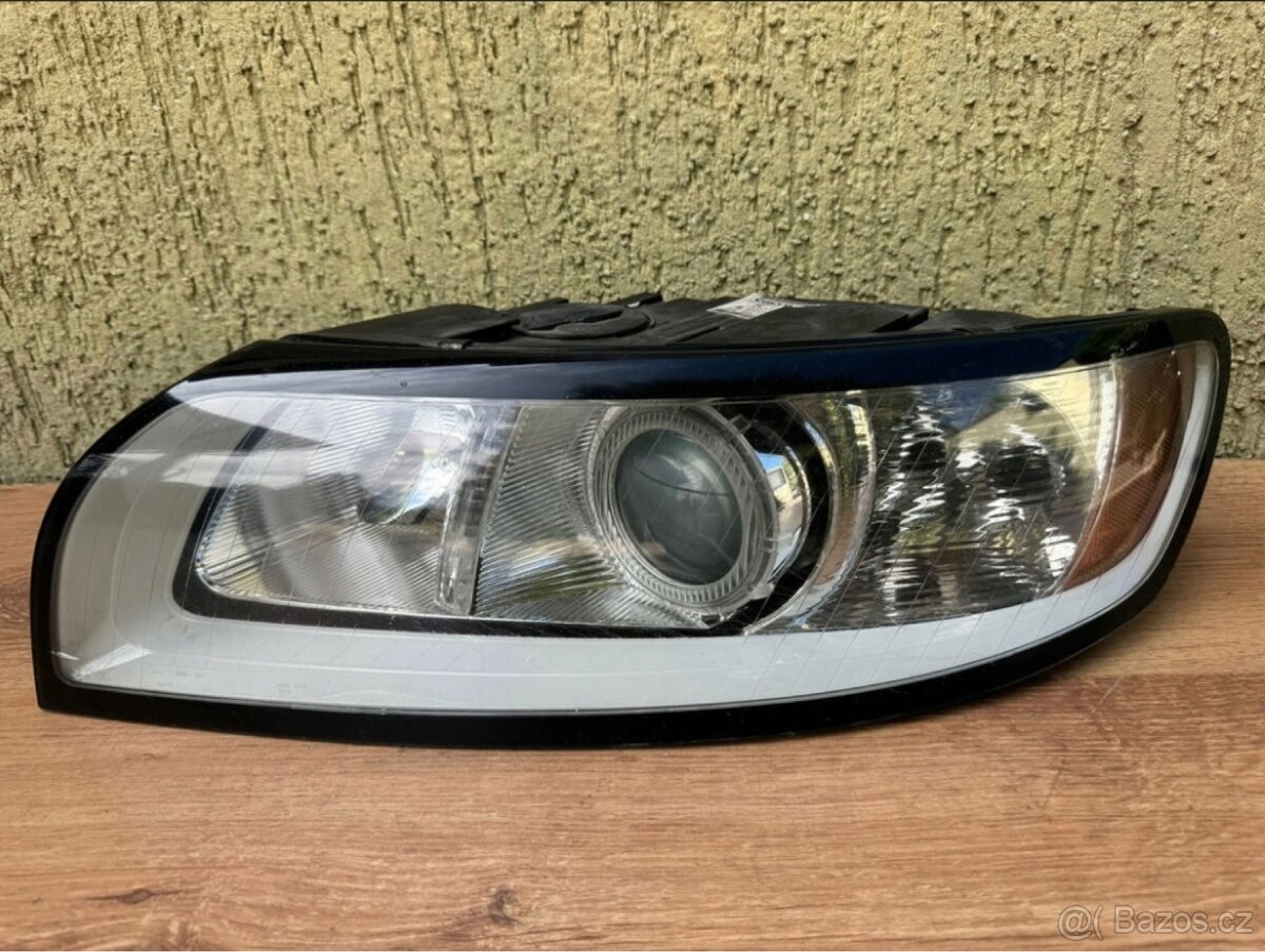 Přední levé světlo VOLVO V50 / S40 2007-2012